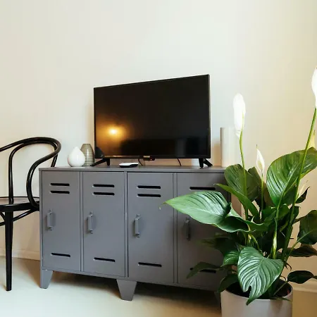 Top Location - Queen Elizabeth Studio Flat Bucarest Esterno foto