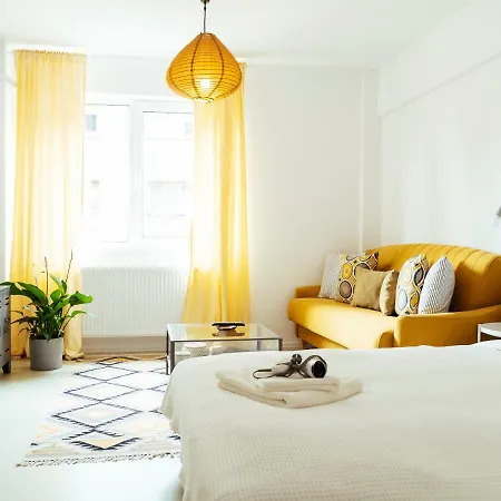 Top Location - Queen Elizabeth Studio Flat Bucarest Esterno foto
